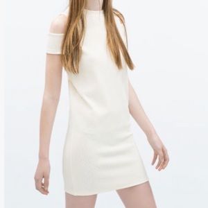 Zara ribbed  white cold shoulder dress size Large